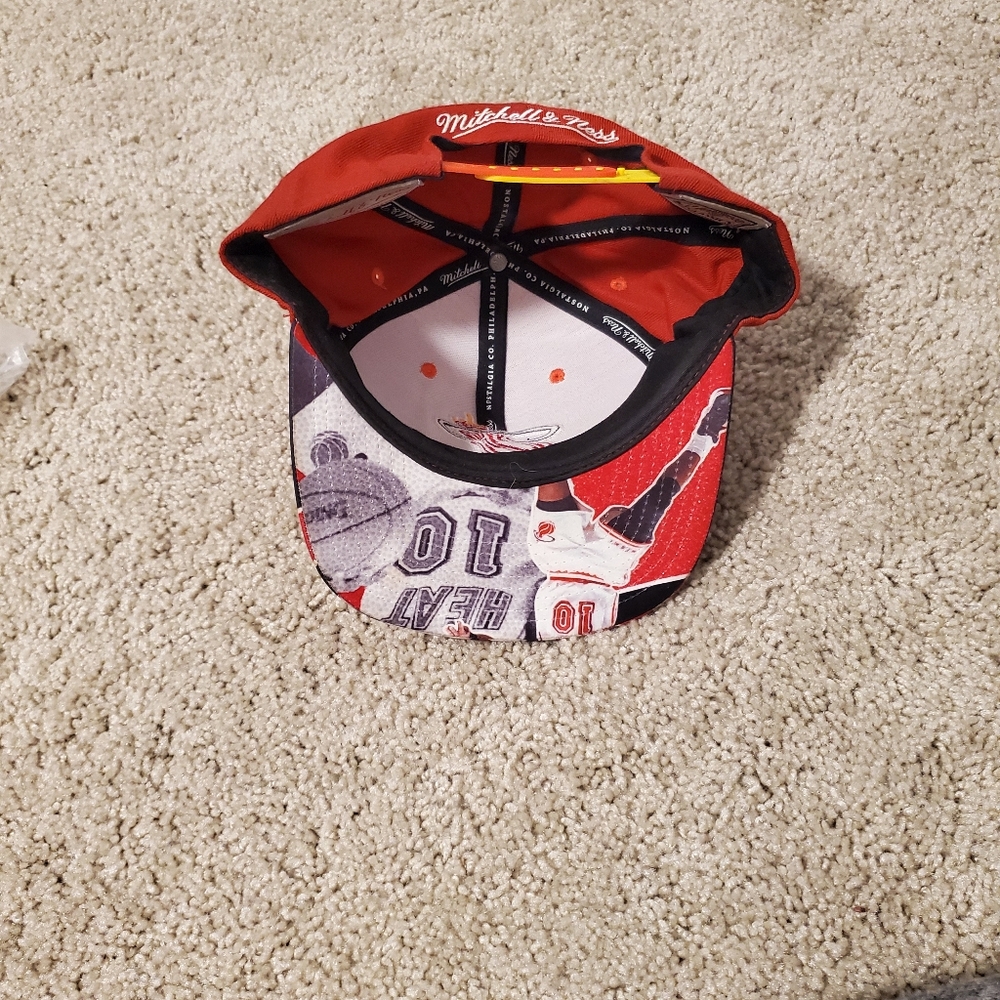 Miami heat hat - Picture 3 of 3